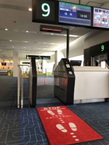JAL羽田空港国内線搭乗口