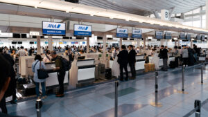 ANA羽田空港国際線チェックインカウンター