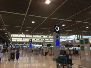 成田空港第２ターミナル出発ロビー