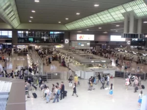 成田空港第２ターミナル出発ロビー